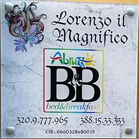 Lorenzo il Magnifico Bed and Breakfast Celano Esterno foto