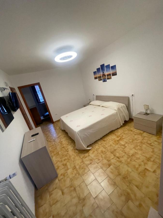 Lorenzo il Magnifico Bed and Breakfast Celano Esterno foto