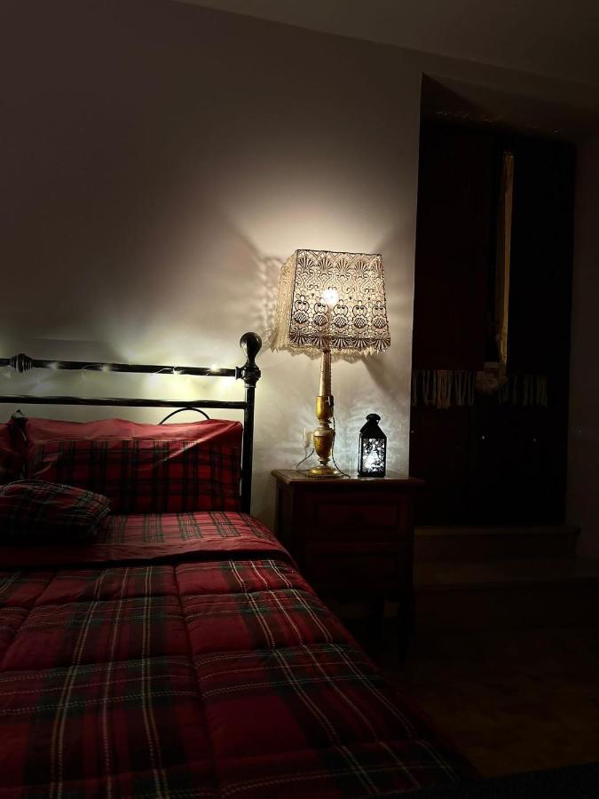 Lorenzo il Magnifico Bed and Breakfast Celano Esterno foto