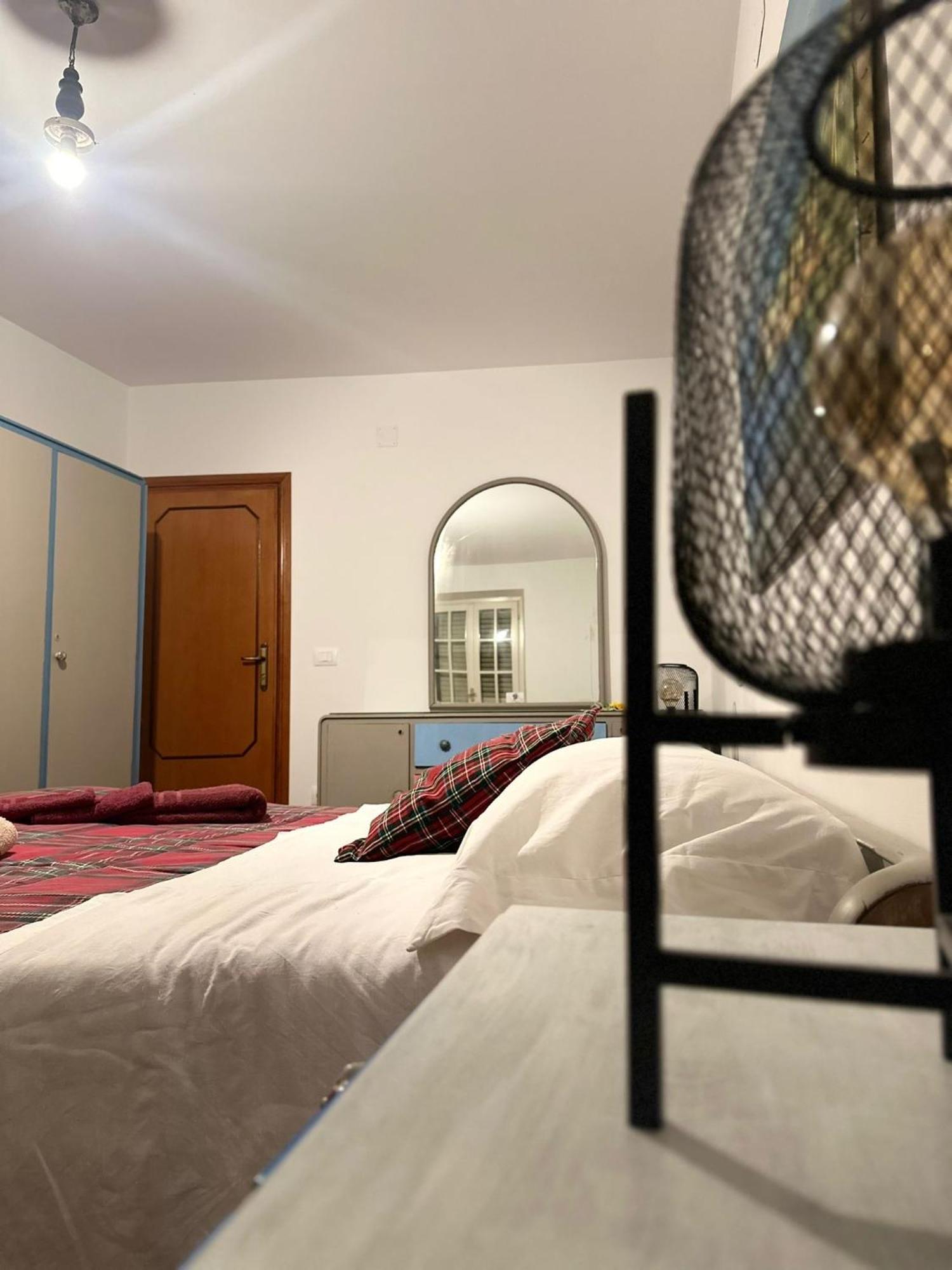 Lorenzo il Magnifico Bed and Breakfast Celano Esterno foto